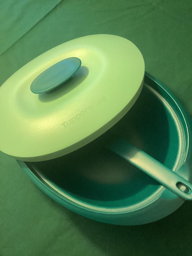 NEW Tupperware Everyday Essentials Legacy Soup Server 1.8L with Ladle Jade Green