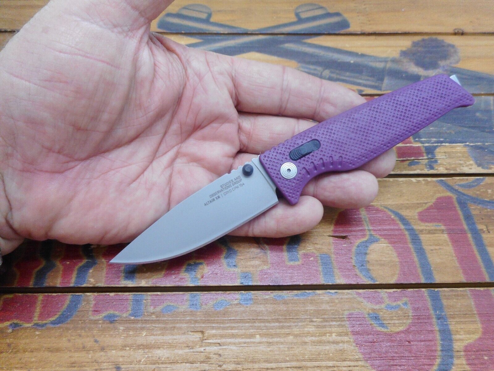 SOG ALTAIR XR Knife Plain Edge Blade Cryo CPM 154 Dusk Purple